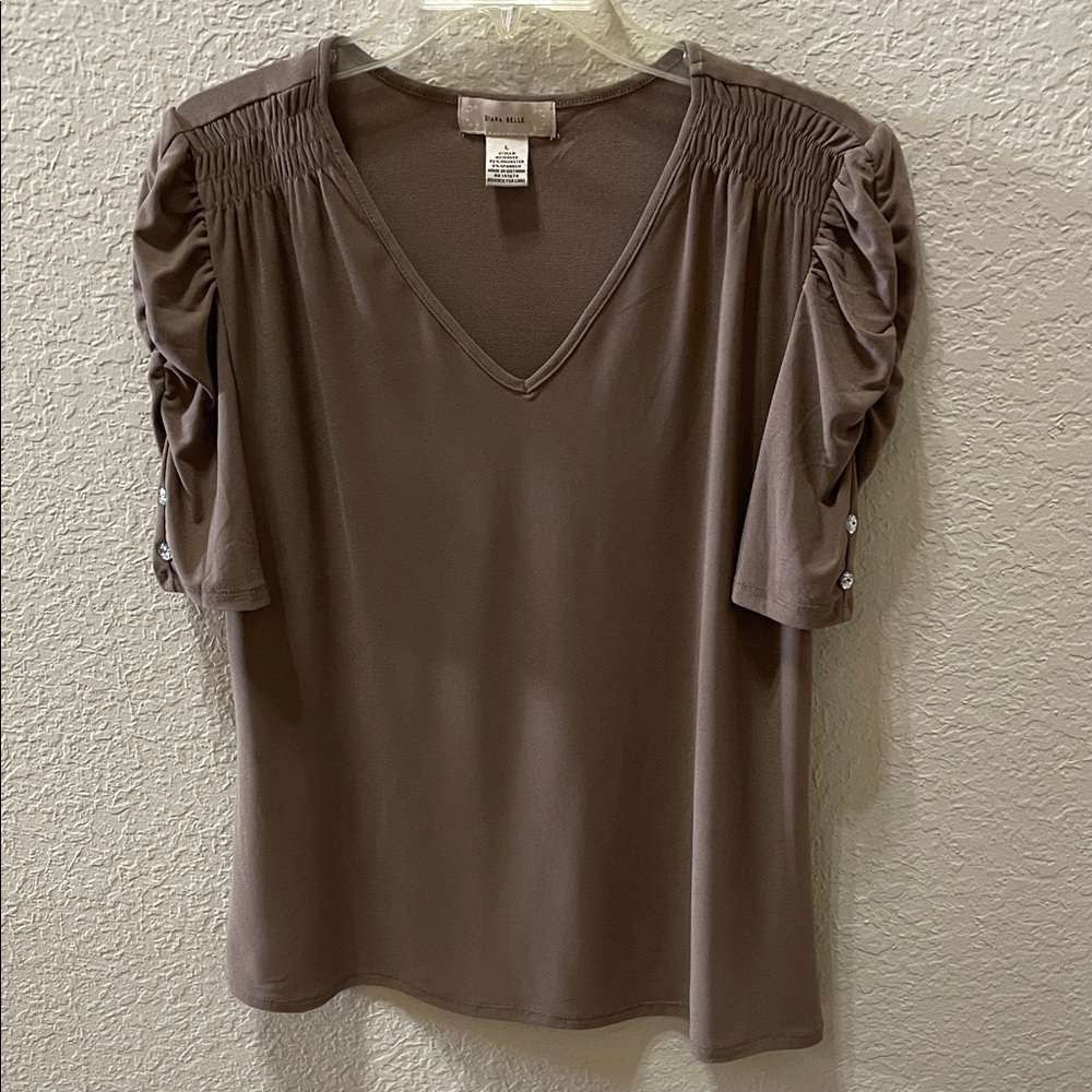Dana Buchman Taupe V-Neck Short Sleeve Top with Ruched Shoulders